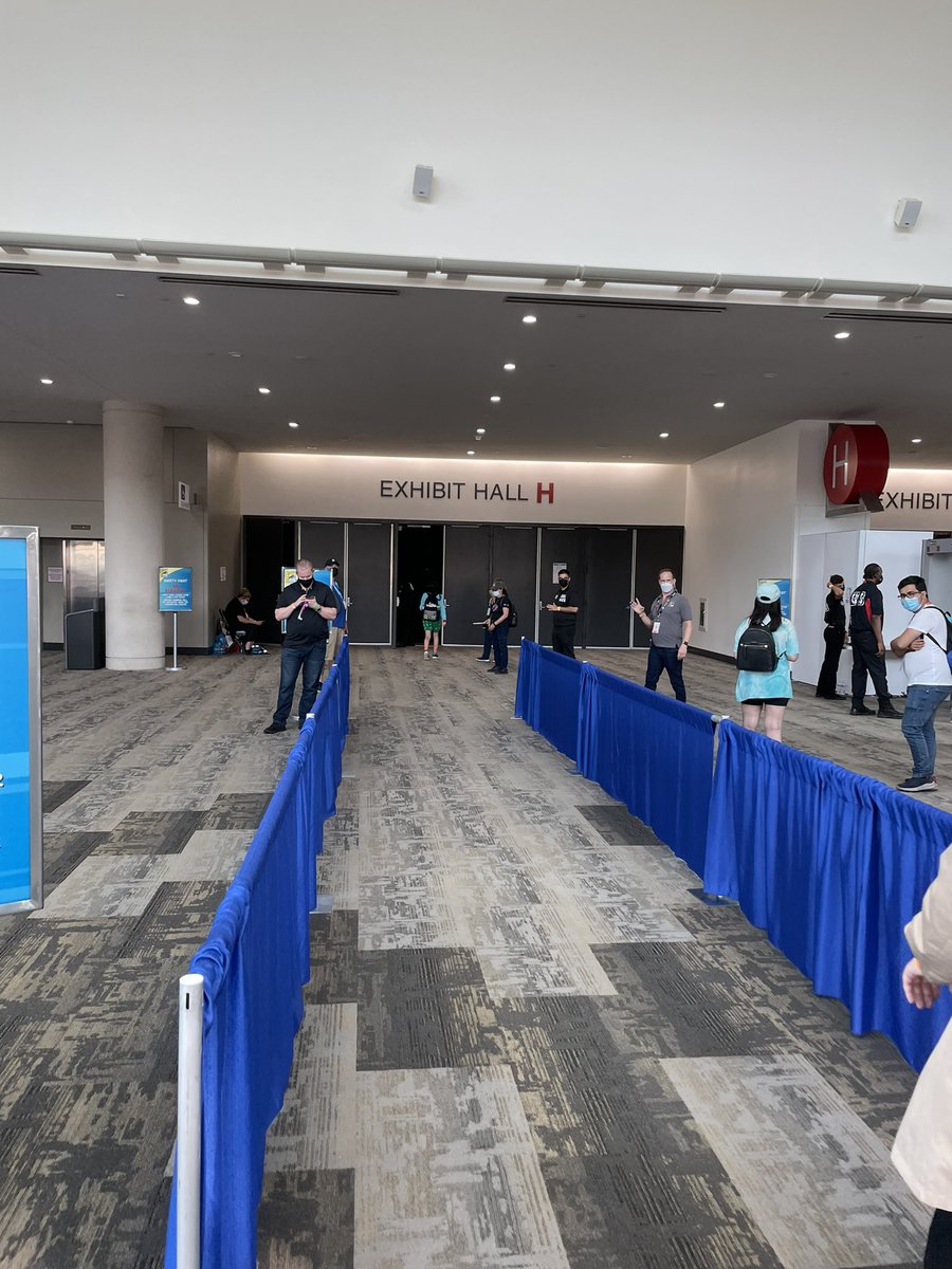 DWOnTheCouch's tweet photo. It’s good to be back! #SDCC2022 https://t.co/dMmRfbRtQs
