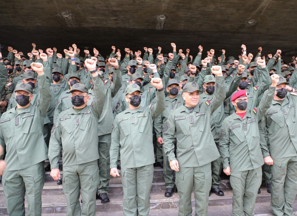 #AsiLoDijo | GJ. <a href="/dhernandezlarez/">GJ. Domingo Hernández Lárez</a>: 

“Valoremos el gran esfuerzo de nuestro GJ. <a href="/vladimirpadrino/">Vladimir Padrino L.</a> #MPPD, debemos desplegar nuestro máximo empeño para vencer, ganar, triunfar!!!”