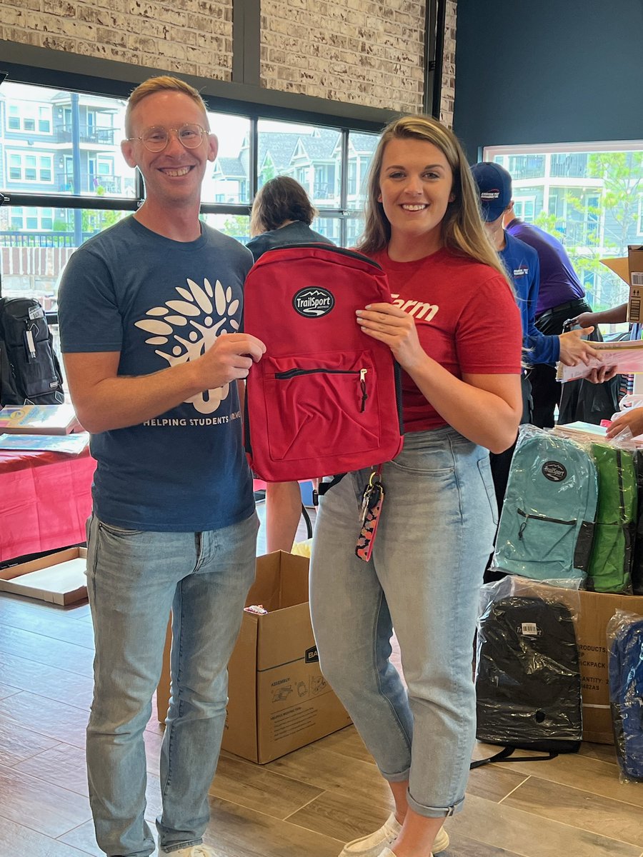 DCurryStateFarm's tweet photo. Our team was very excited to be able to donate 50 backpacks to the @PandoInitiative today!  Check them out to see more on how The Pando Initiative connects with students in over 20 schools in Wichita, Derby, and Haysville.
#kidsmatter #kidsarethefuture #StateFarm https://t.co/pn9GTQle7V