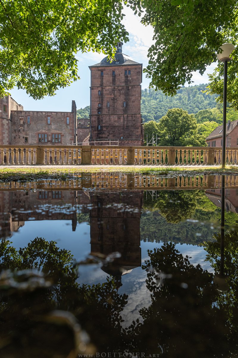Heidelberg Castle reflections 😊#Germany #Deutschland #BadenWürttemberg #Europe #Europa #Photography #Kurpfalz  #Summer #Sommer #Heidelberg #July #Juli #Summertime #castle #Schloss #HeidelbergCastle #SchlossHeidelberg #reflection #Reflektion #Spiegelung #castle #Schloss #Friday