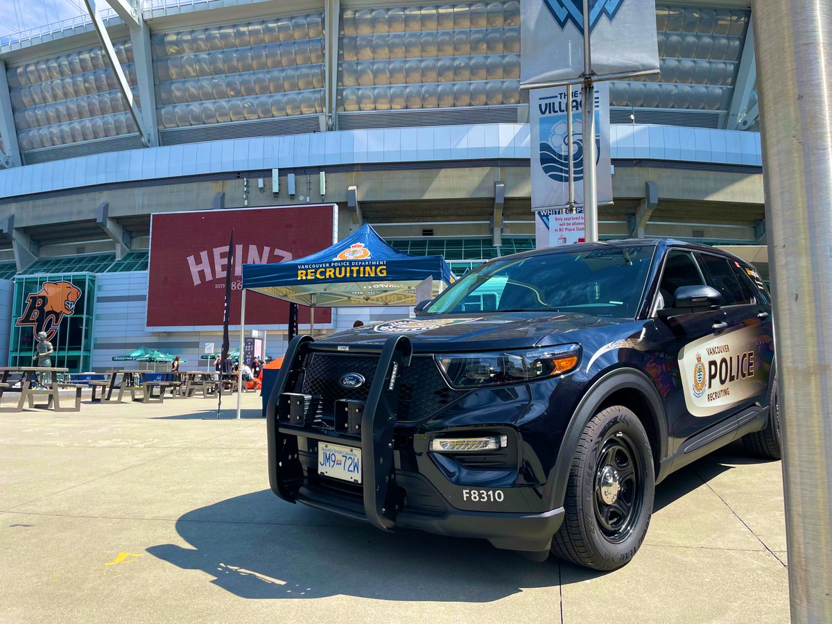 OutOnPatrolPres's tweet photo. Make sure to stop by #TerryFoxPlaza before the @BCLions game today and say hi! I’ll be here with @SergeantVance from @VPDRecruiting! We’ll be happy to answer any of your questions about the application process and we also have plenty of swag! @VancouverPD #ThePlaceToBe #TeamVPD https://t.co/GNspj6wiub