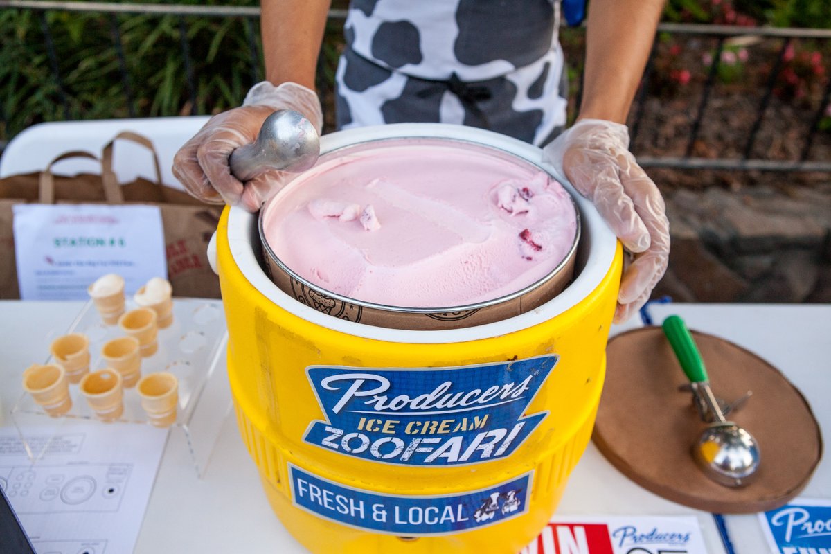 We're thrilled to be celebrating 30 years of serving you ice cream, floats, and sundaes at @fresnochaffeezoo at our annual Zoofari event. Zoofari is on July 29 and tickets can be purchased through the Fresno Chaffee Zoo website. Who will be joining us this year?