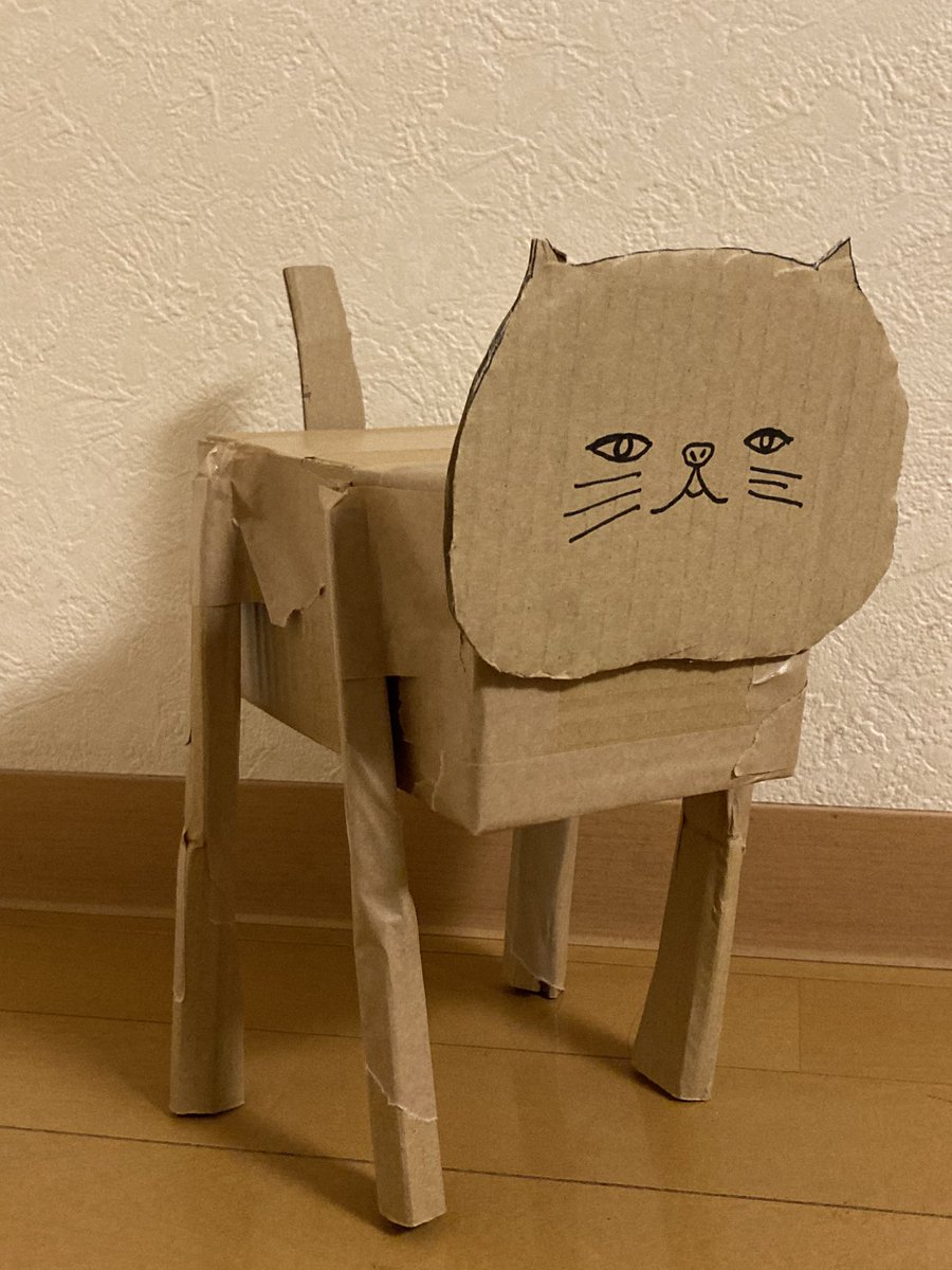 猫を飼いたいので数日かけてダンボールで猫を作りました 3年前から猫を飼いたいと熱い思いを抱き続けていた Togetter