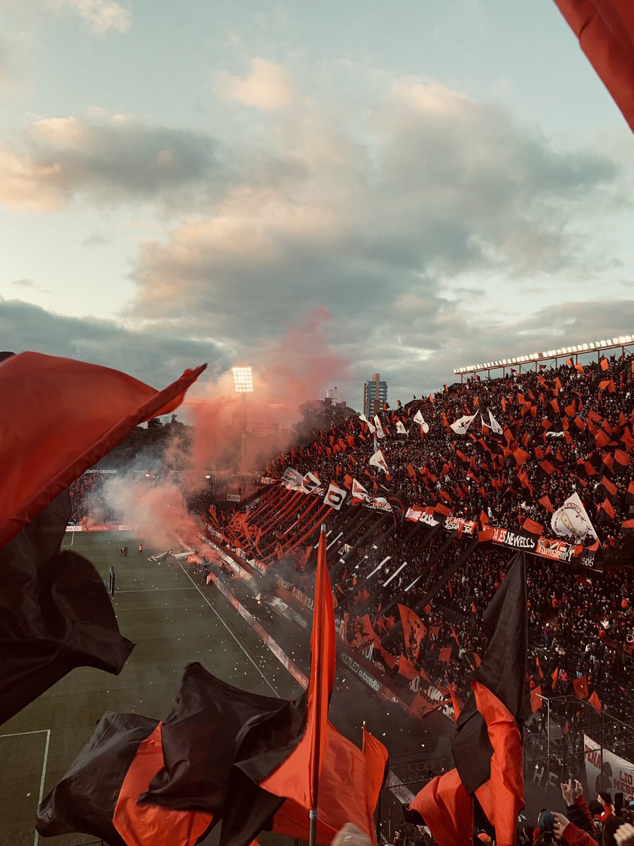 𝑼𝒏𝒂 𝒑𝒓𝒐𝒎𝒆𝒔𝒂 𝒅𝒆 𝒄𝒐𝒓𝒂𝒛𝒐𝒏, 𝒔𝒊𝒆𝒎𝒑𝒓𝒆 𝒄𝒐𝒏 𝒗𝒐𝒔❤️🖤