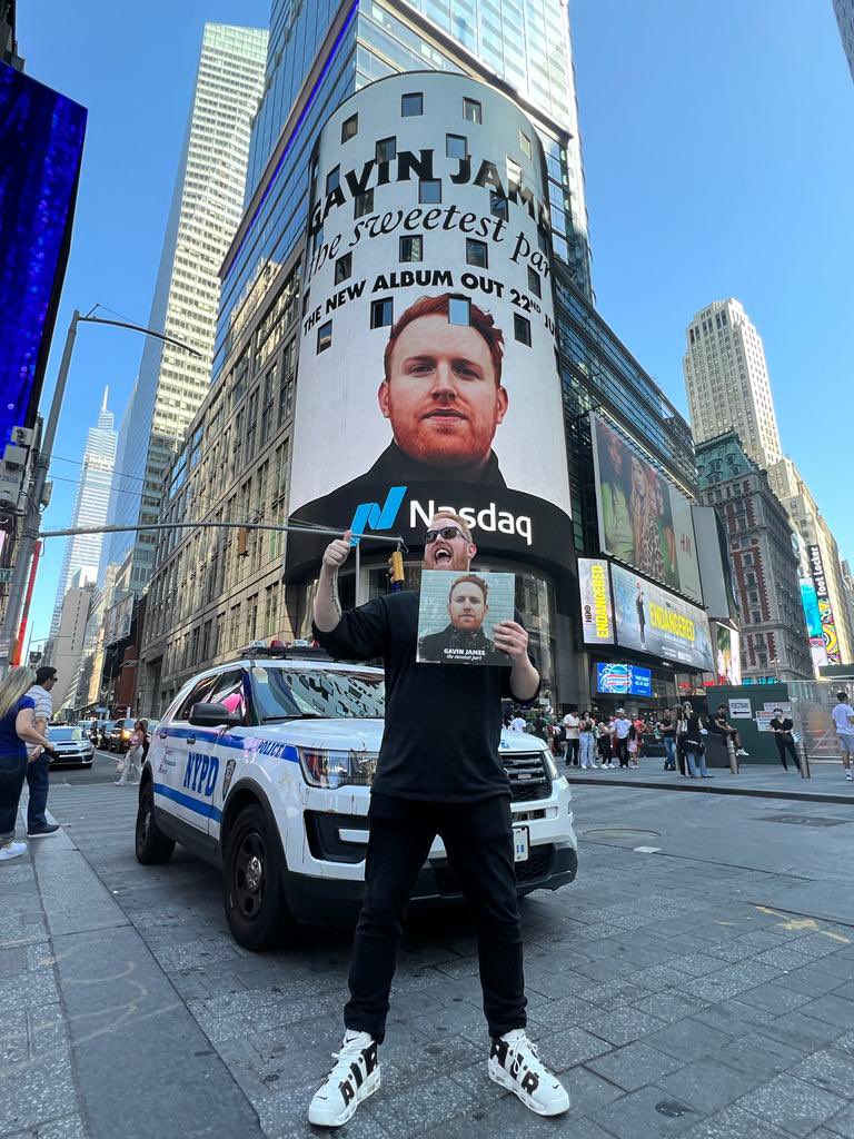 Gavin James tweet media