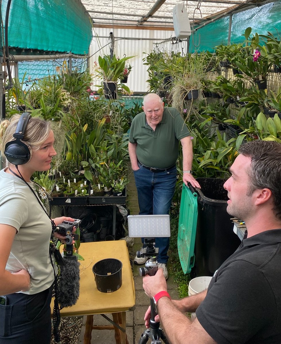BotanicSydney's tweet photo. 🚨 New episode of What the Flora?! premieres 1.30pm today and we're talking fan favourites, #orchids! 

👉 https://t.co/a7Os4nOfWs

Join hosts @Cycadales &amp; @Vanessa__Fuchs for a peek around #orchid enthusiasts Garrie and Lesley's impressive backyard orchid greenhouse! 🌷 👀 🌷 https://t.co/V8IAtZliP0