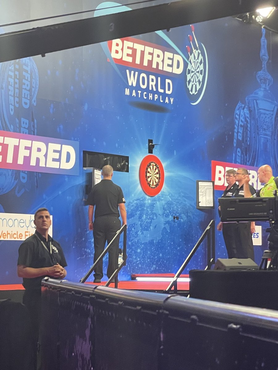 Not a bad view of the darts tonight!!