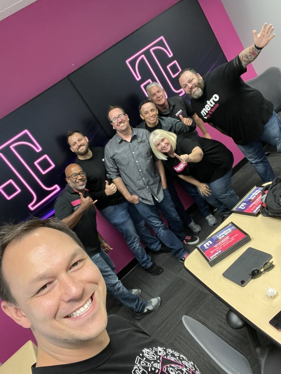 Awesome West Florida Metro meeting today. It was great to get this team together! They are locked in and ready! 💪🏼 Thank you @TonyCBerger for joining! @AnnieG_FL @thayesnet #thepoweroflove #lovewhatyoudo