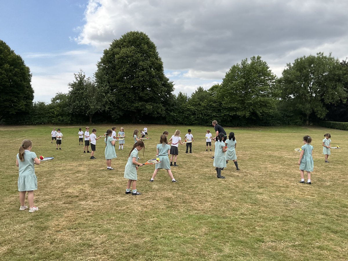 cwp_clyne's tweet photo. Thanks to Steve from @TennisNewport for a fab tennis session this afternoon. It was wonderful to hear the children telling him lots of facts they’d learned about Wimbledon! Ball skills &amp; coordination have massively improved this term. Da iawn! @cwprimary https://t.co/4mcD3S0oPx