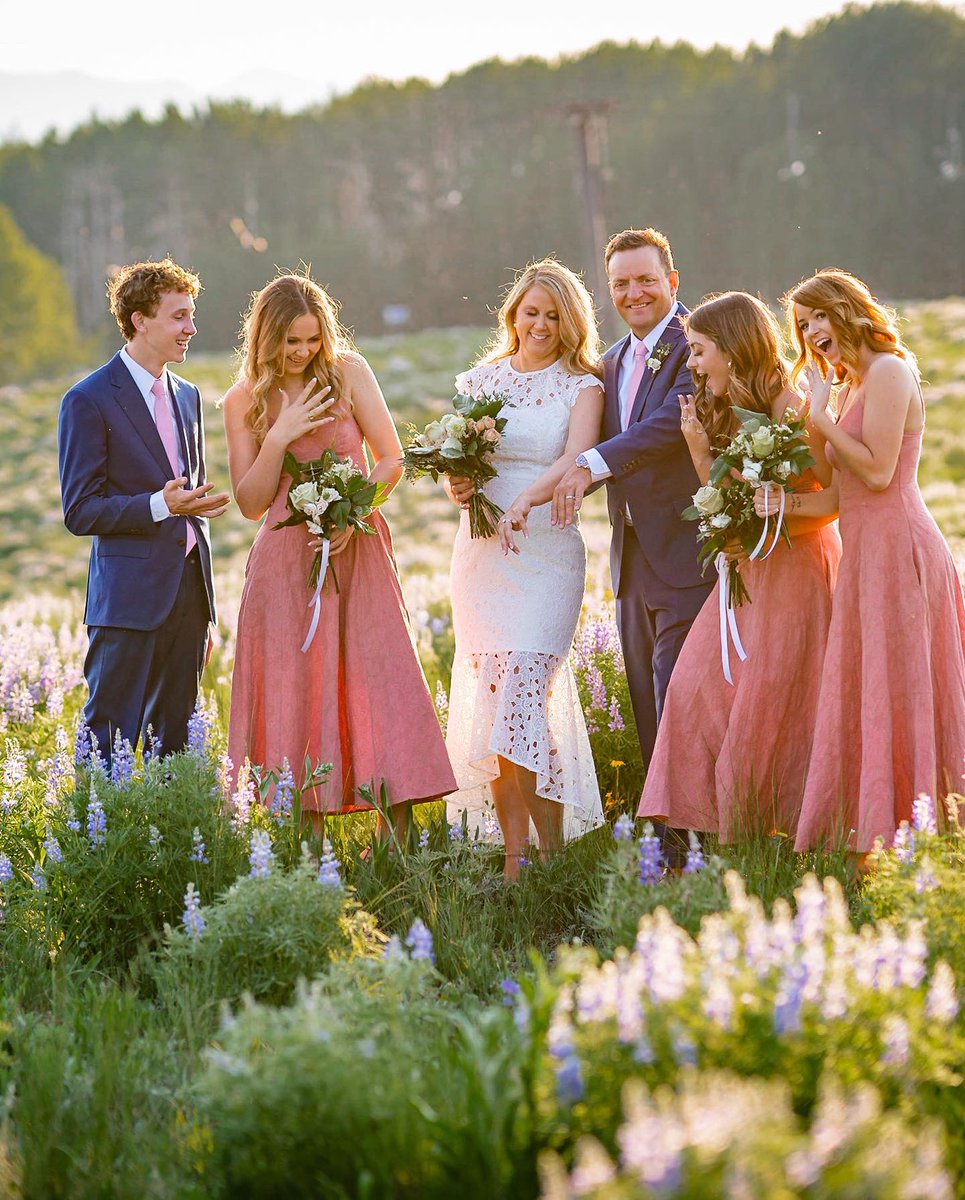 kasalaphoto's tweet photo. “The way you walk, way you talk, way you say my name; it's beautiful, wonderful, don't you ever change.” 
― Taylor Swift
.
.
.
#weddingphoto #weddingvideo #crestedbutte #denverphotographer #coloradophoto @theknot @weddingwire #denverwedding https://t.co/PwD0KdawdC