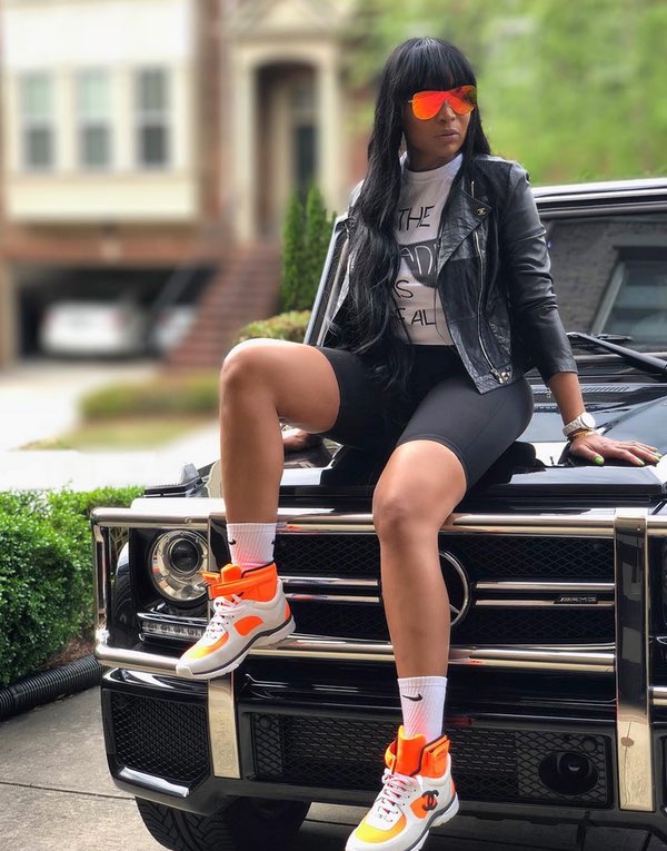 PjayannicaP's tweet photo. “ I don’t wanna lose my pride , but ima fuck me up a bitch 🐝 💛 “ https://t.co/rmXFHOsZ7n