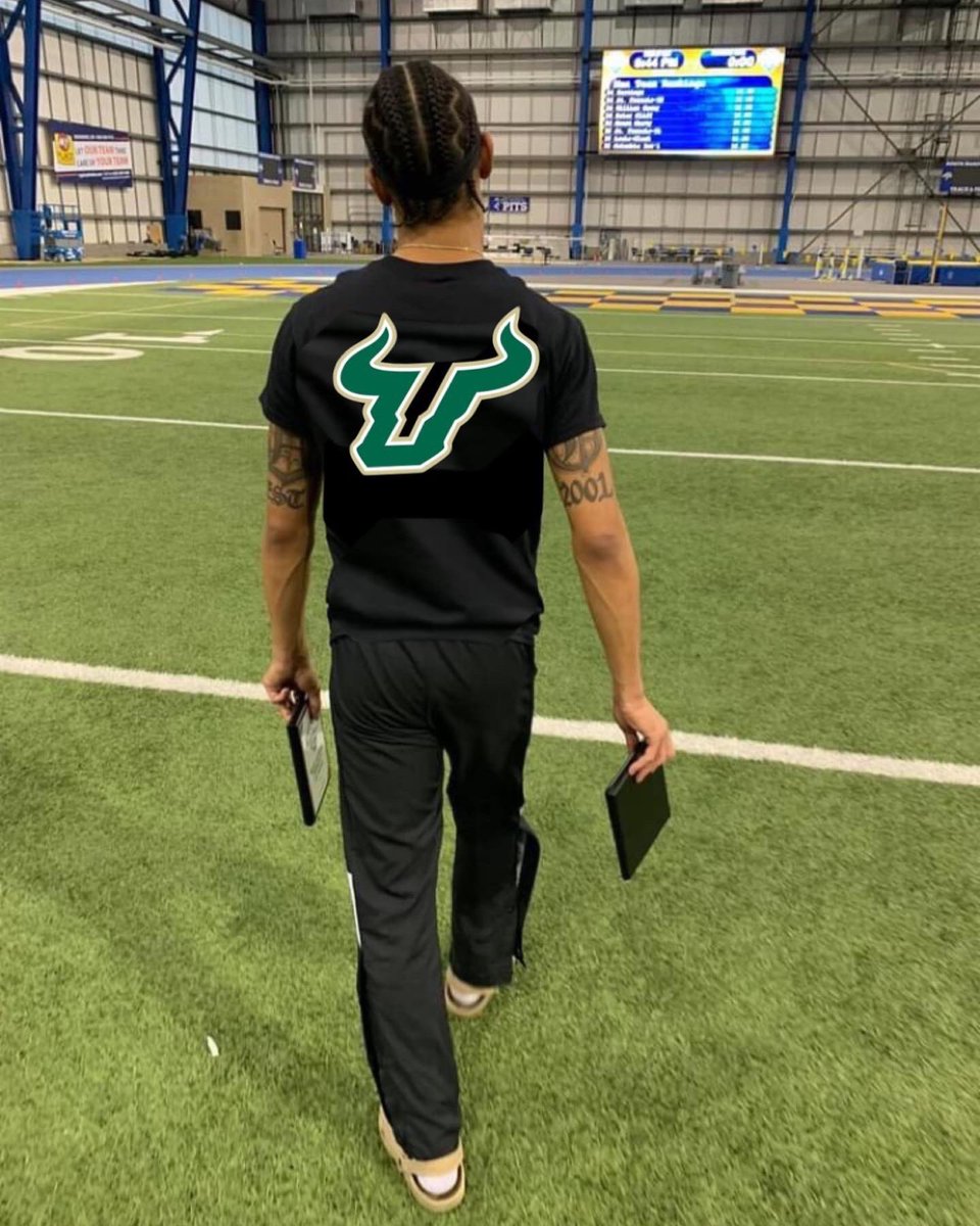 daunteobanion's tweet photo. Beyond Grateful for this opportunity💚 https://t.co/FxSi6BSB6J