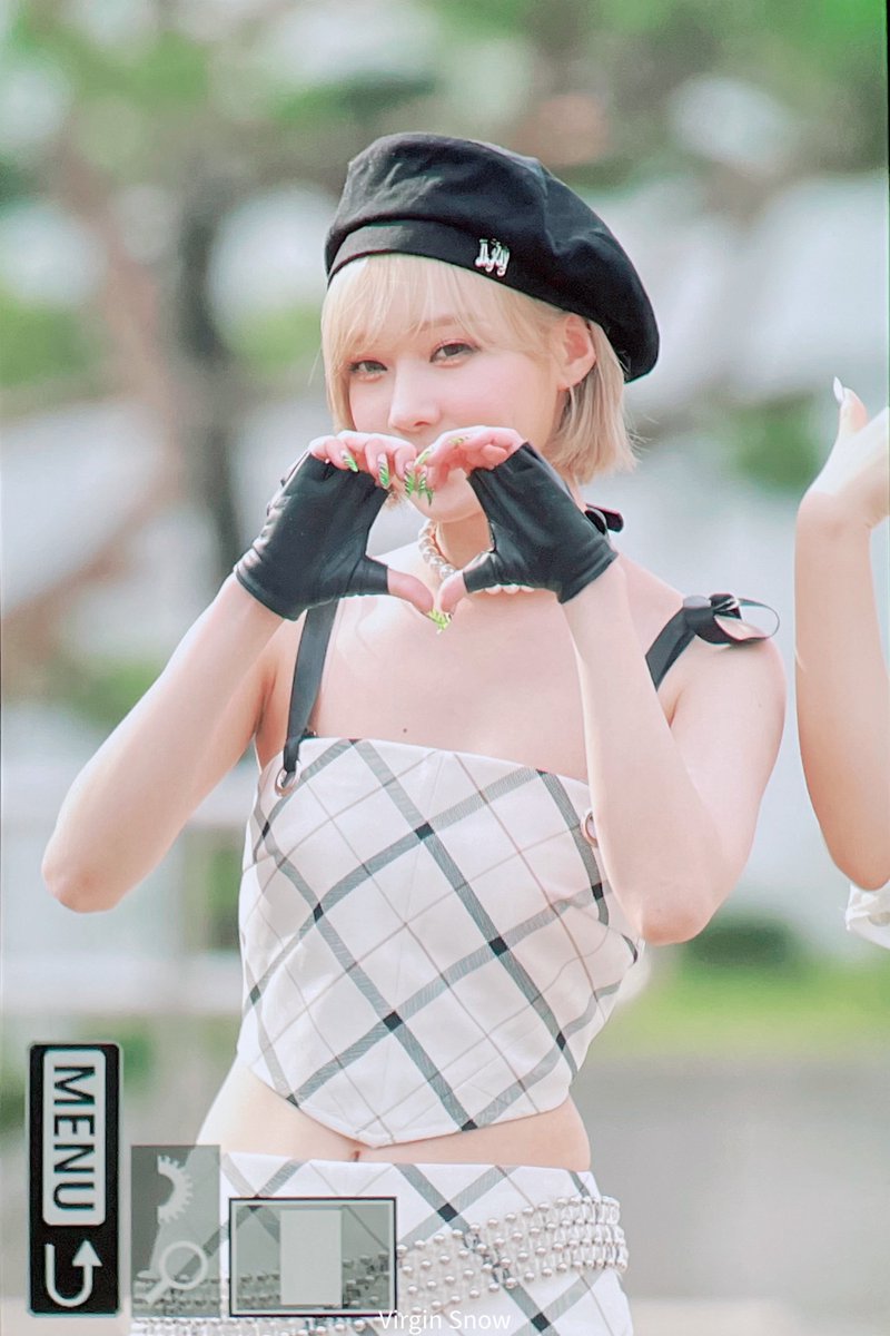 220722
🐶
#aespa #에스파 
#WINTER #윈터