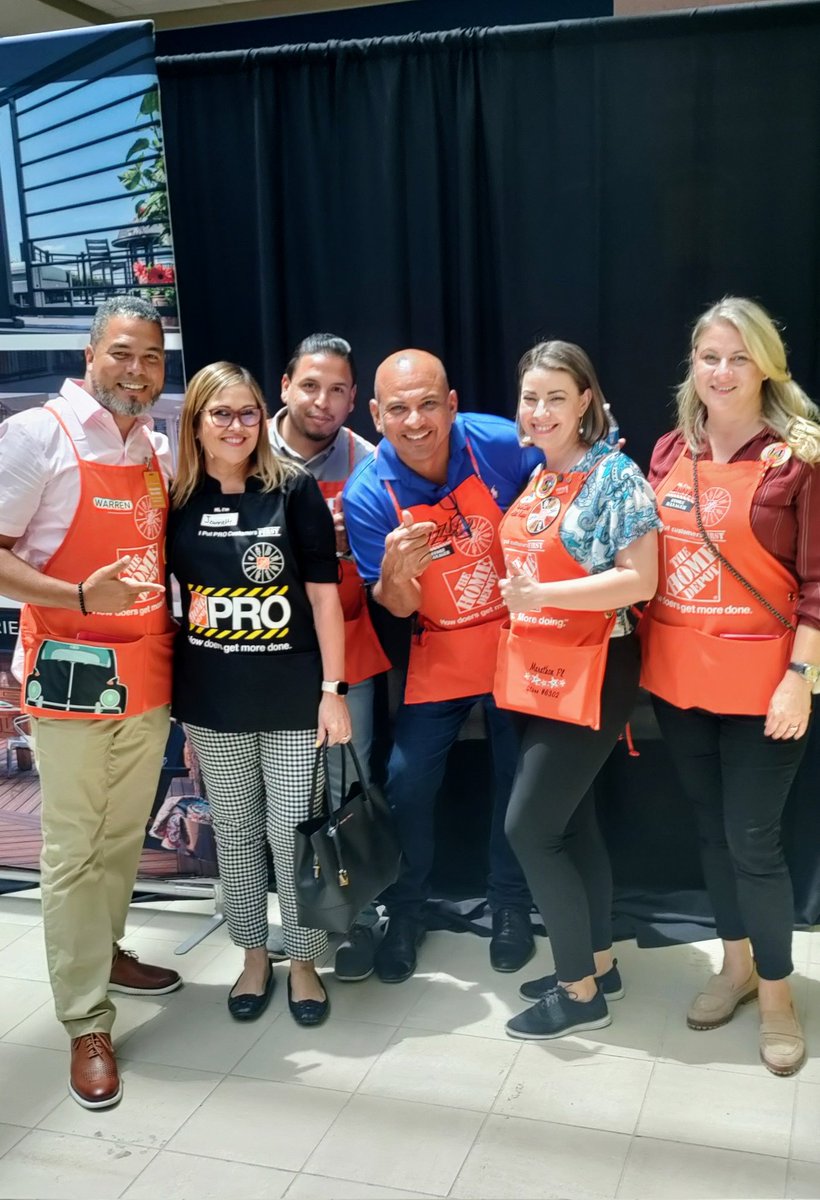 Happy reunion: at some point in our careers we were all part of Store 6355 (Florida City Home Depot). It's where I started my journey with Home Depot, and the store that will always be near and dear to my heart. 🧡