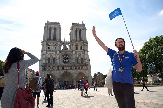 God I’m so very bored I’ll even give guided tours of the House of Mystery. Constantine Tours (tm) assume no responsibility for loss of life, limb or wallet as a result of said guided tour.
