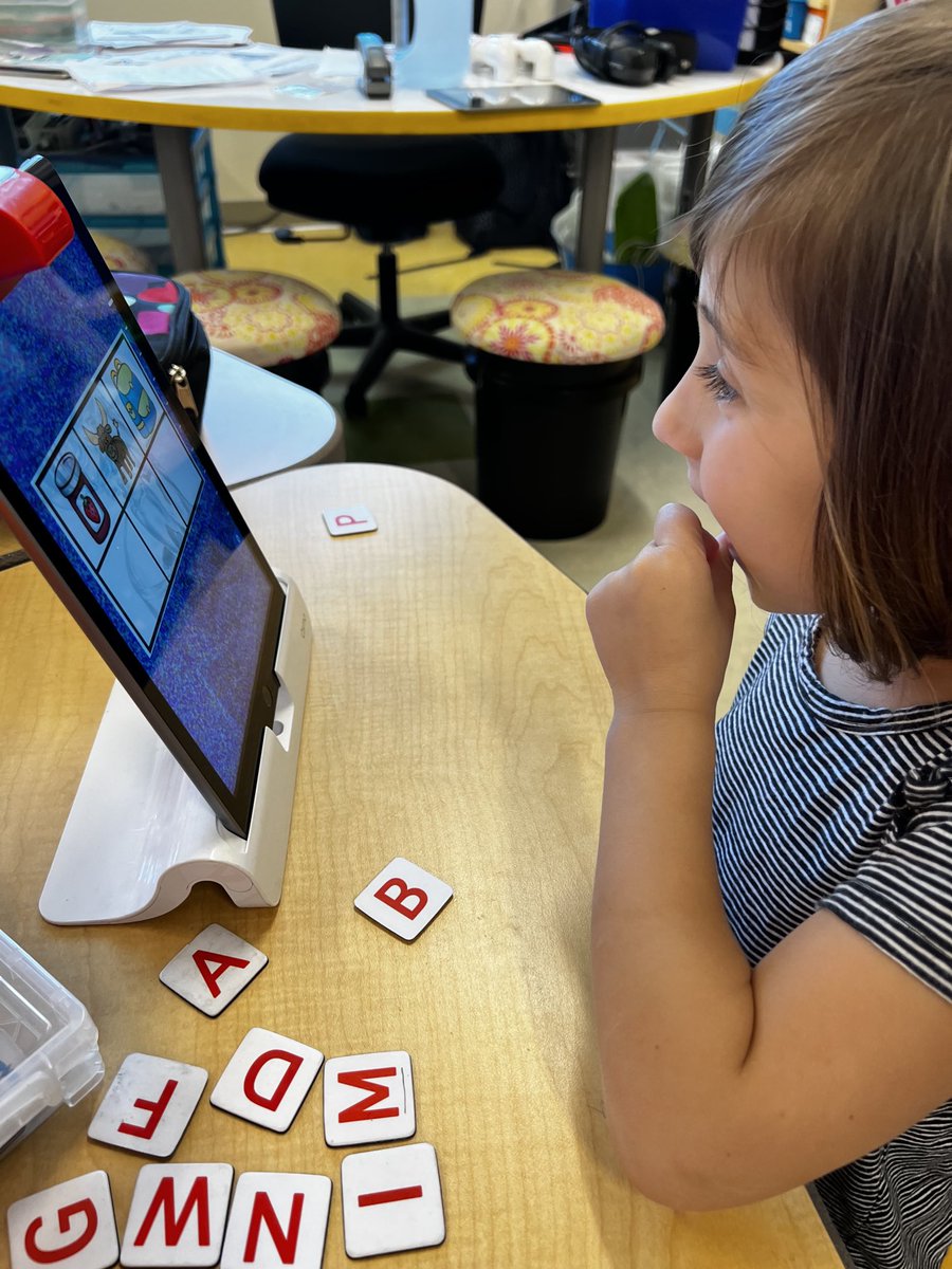 Working on beginning sounds with OSMO was a big hit at summer reading camp. ⁦<a href="/ChathamGroveES/">Chatham Grove Elementary School</a>⁩ #CCSreadandgrow #onechatham