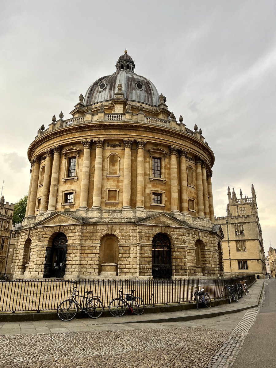 bmcushing's tweet image. Enlightening couple days at the inaugural @UniofOxford Sustainable Finance Summit, learning from some of the leading researchers &amp;amp; practitioners around the world on how the financial sector can drive real impact on the climate crisis. Big thanks to @bencaldecott &amp;amp; team. #OSFS2022