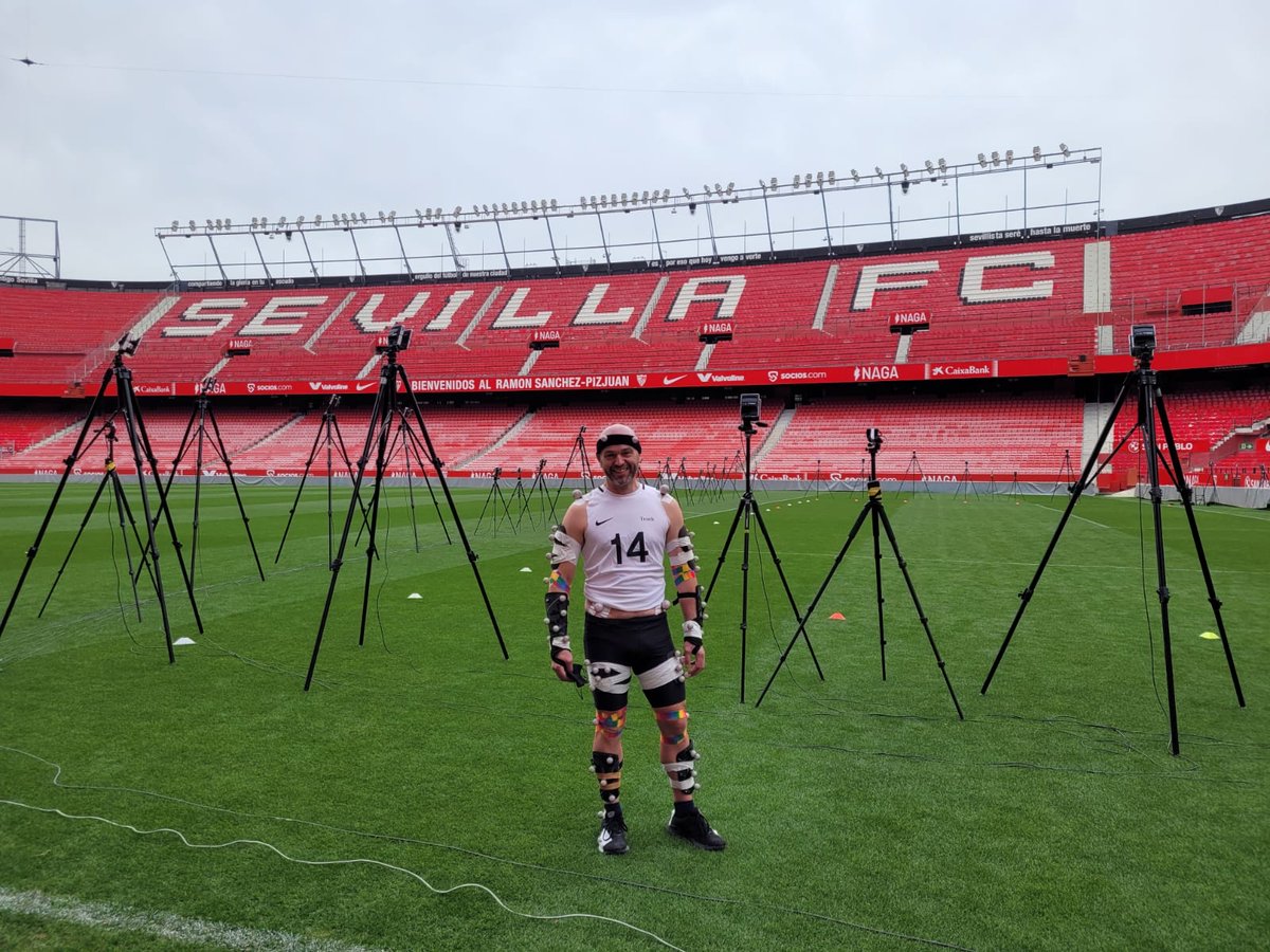 victoriauninews's tweet image. He may look like a CGI movie model, but this is our @robaughey demonstrating the elaborate research he and his @TrackVU team conducted for @FIFAcom about offside technology that will debut at the World Cup. bit.ly/3cz36Kr 
He'll chat about it @abcmelbourne 774 show soon!