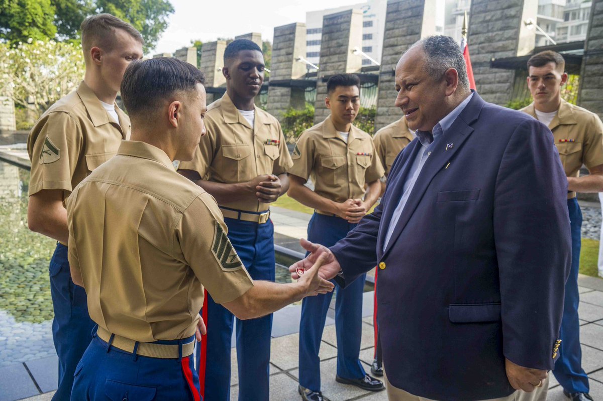 SecNavPhelan's tweet photo. Great visit today with the #MarineSecurityGuard det U.S. Embassy in Singapore 🇸🇬. Thank you Ambassador Kaplan and the entire team @RedWhiteBlueDot  for your efforts in strengthening this vital partnership. https://t.co/R88lqyF7cu