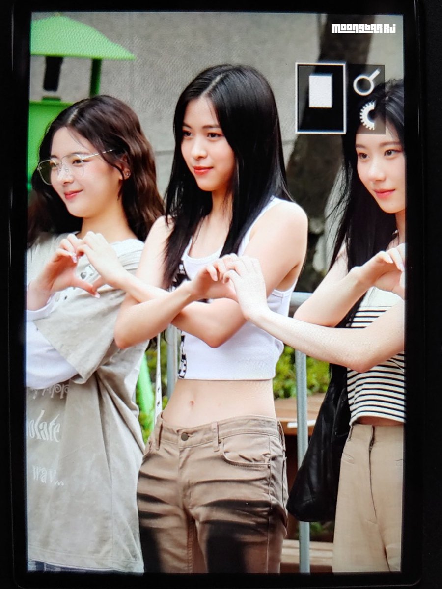 MOON STAR RJ tweet media