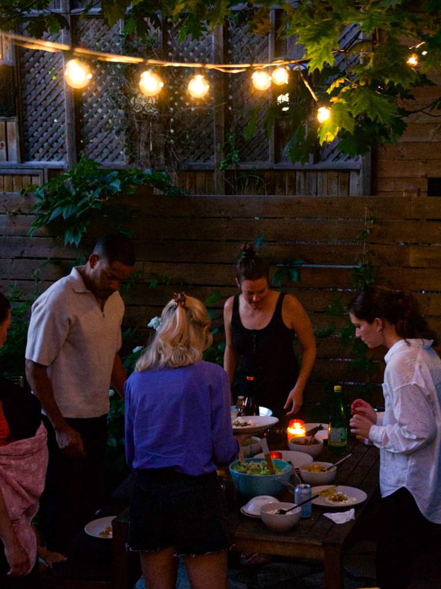 We just posted a little photo album on Insta. Shout-out to @TheRandTV for the great meal! 🖤

instagram.com/therandoms.io/