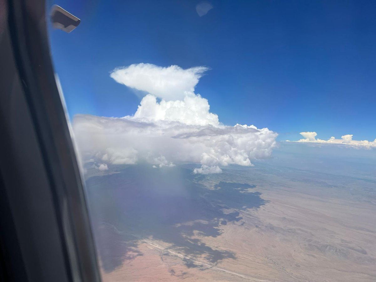 DrNickyM1's tweet photo. Field work with @UoM_EES @AtmosScience @faam146 @CloudSenseNERC #dcmex https://t.co/md97QlV378