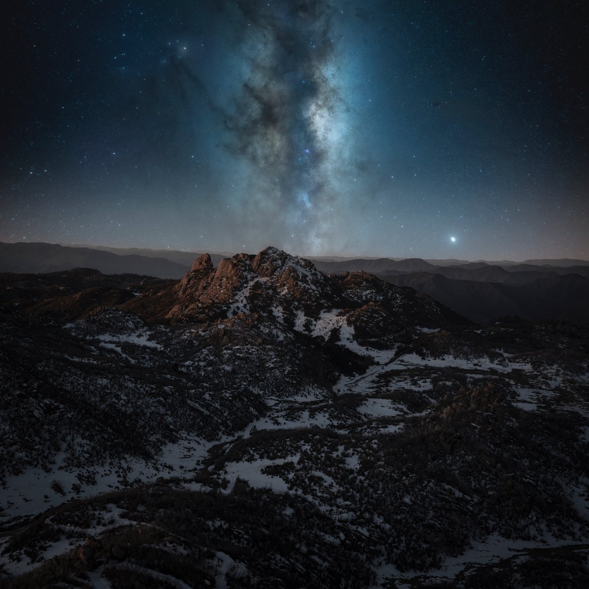 danielp43804754's tweet photo. #milkyway rising in the #mountains https://t.co/3FxivZOF9P