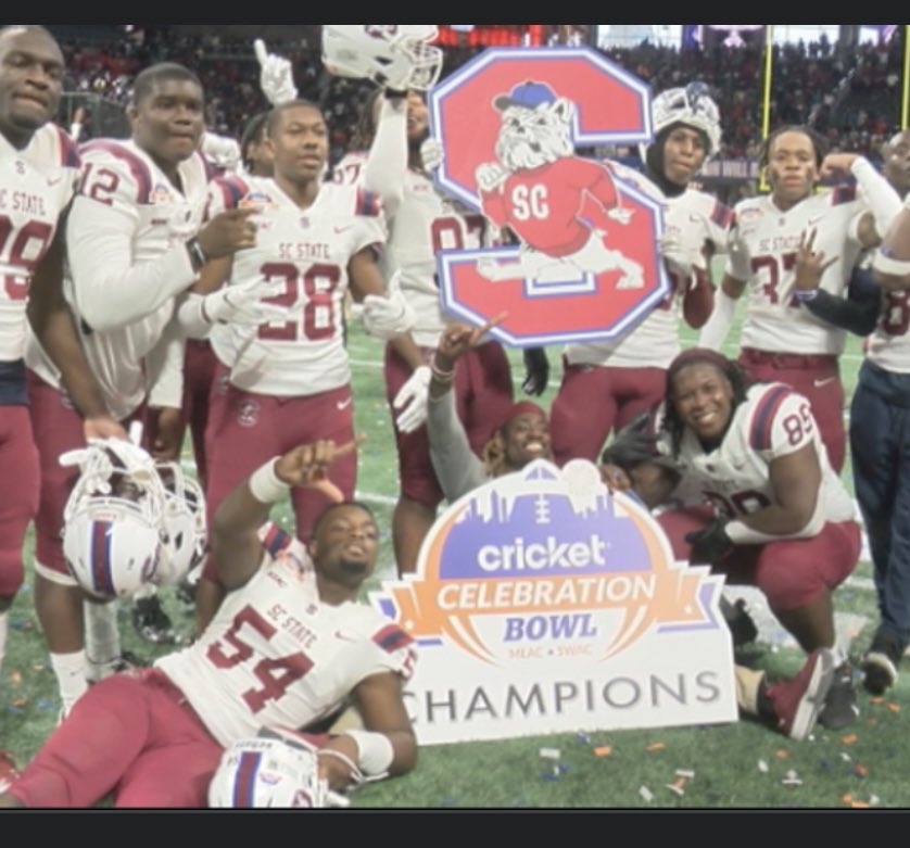 depass_daryl's tweet photo. I am TRULY BLESSED to have received an offer from @SCState_Fb @Coachsax72 !! 👀🆙 https://t.co/aknObFDvGe