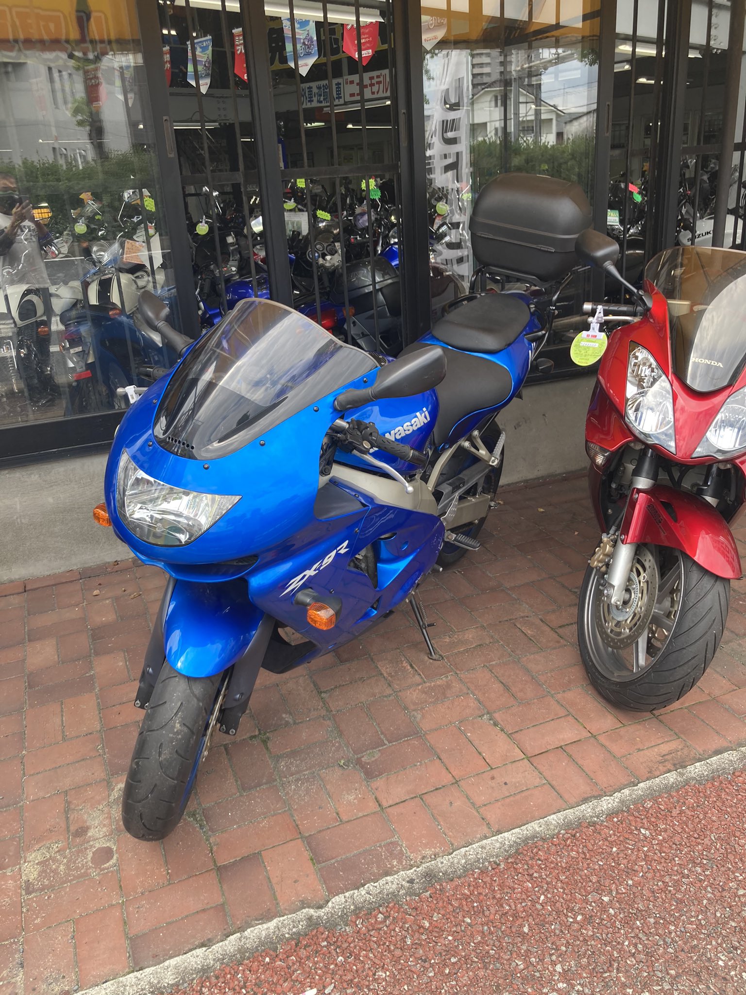 田口康成 ラビアンローズ じゃなくて レッドバロン 広島南店さんに緊急搬送 理由は 非常にバカバカしい作業ミスによるもの 無様だ T Co 28cwwzrptz Twitter