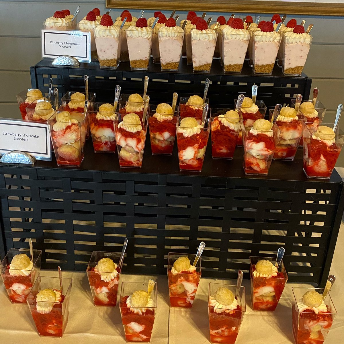 Bon Appetit @ Trine tweet media