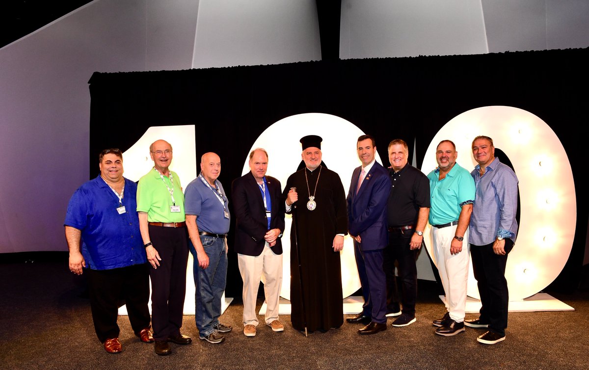 OrthoObserver's tweet image. At its Annual Convention last night, @OrderOfAHEPA celebrated 100 years with a special anniversary event at EPCOT. HE Abp. @Elpidophoros was also in attendance and had the opportunity to greet members of @MaidsofAthena @SonsOfPericles @DOPHeadquarters and past Supreme Presidents.