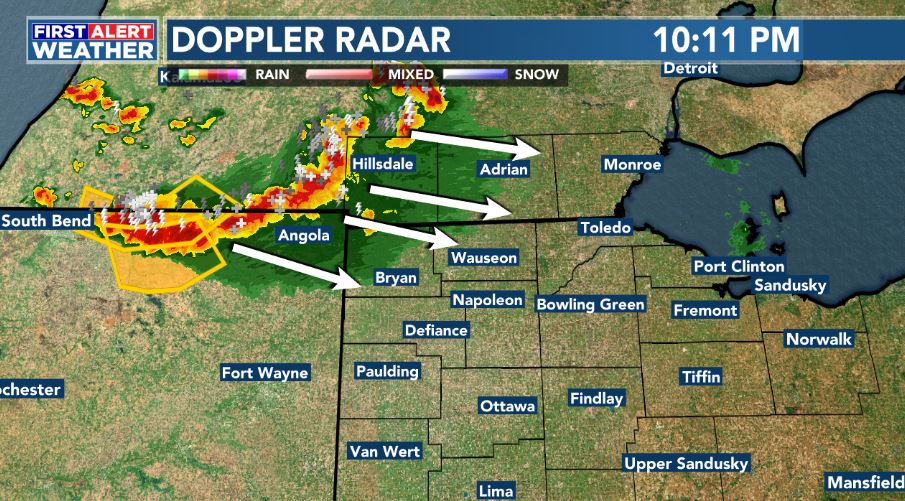 Here comes the rain again...

We're tracking a line of gusty thunderstorms, moving the east/southeast at 40 mph.  Brief heavy rain, frequent lightning and wind gusts over 40 mph possible as these storms pass.

The storm threat will end by 2am.