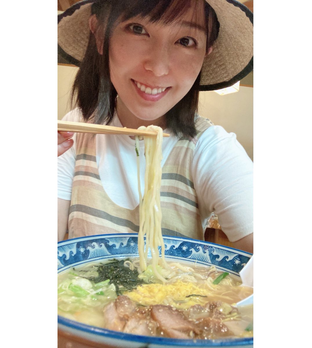 奄美大島でもラーメン🍜名物の鶏飯のラーメンバージョン「奄美鶏飯ラーメン」＠鳥しん