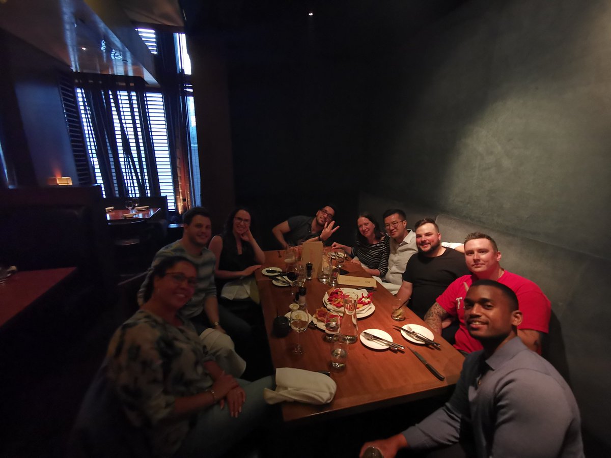 raymond_ong_TD's tweet photo. Pacific Direct Investing Team in the flesh. Awesome 2 days reuniting, escaping @iexitvancouver, and planning for the future. Special appearance from our Pacific Leaders @juliearmour_td & @MattLymburner who shared their Pacific Vision. #ReUnite #OneTD @NupiZubair https://t.co/8EgpFXvVZY