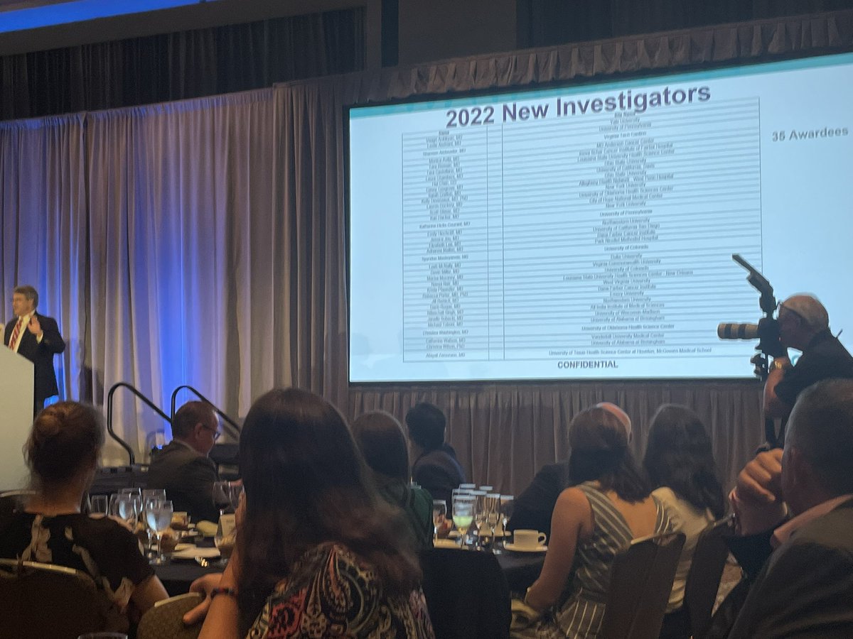 TaraB_MD's tweet photo. @NRGonc #NRG2022 Congrats to all the 2022 New Investigators. So exciting to be here! https://t.co/5Y1B7btW71