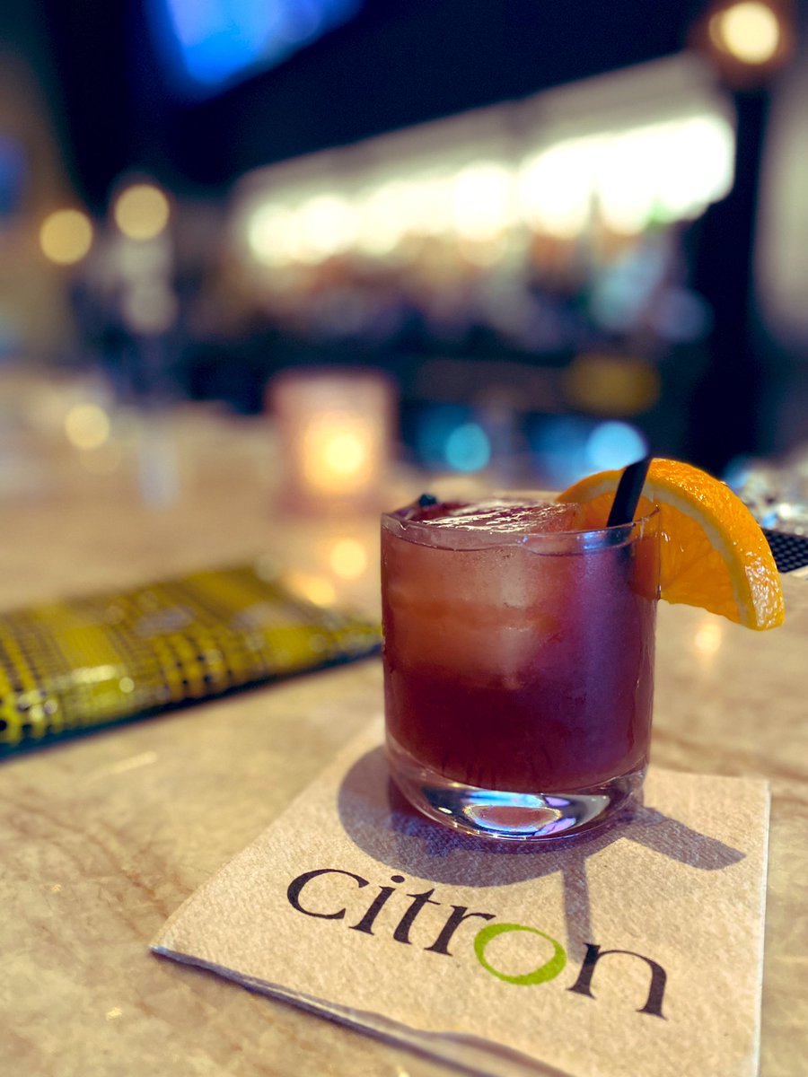 CitronBaltimore's tweet photo. @CitronBaltimore stay cool inside AC or outside #sunset #wegotyou #cocktails #wine #summer #sizzles #restaurant #baltimore #bar #deck https://t.co/phgjBf3yD4