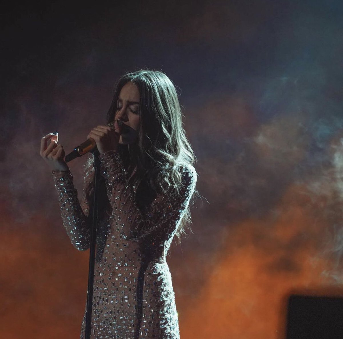 dannasromance's tweet photo. YA ES MOMENTO QUE COMO MEXICANOS LE DEMOS APOYO AL TALENTO! Ósea DANNA PAOLA ESTA AQUÍ REPRESENTÁNDONOS CON ESA VOZ! Es actriz, compositora, modelo, una hermosa persona, baila, canta, cine, tv, teatro musical, doblaje, literal lo tiene TODO y muchos aun no quieren VER! https://t.co/8JAWbKPwqi