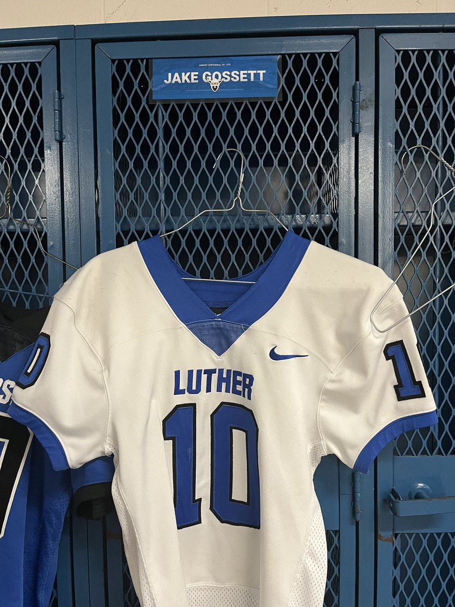 Extremely excited to announce I have received my first official offer from Luther College! <a href="/LutherFootball/">Luther Football</a> <a href="/Coach_Cooper4/">Keanon Cooper</a> <a href="/CoachTroche56/">Joe Troche</a> <a href="/CoachBarnes21/">Caleb Barnes</a>