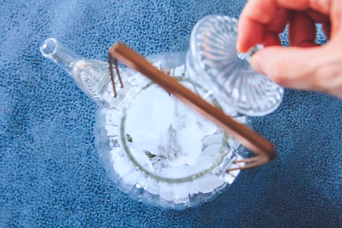 苦み･渋みが抑えられ、すっきりした味わいに仕上がる？！氷出し緑茶の作り方！