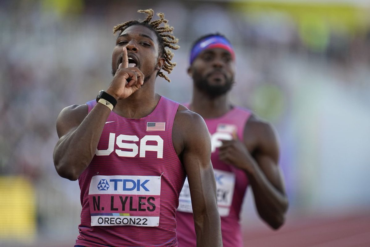 BenSteiner00's tweet photo. 🇺🇸AMERICAN SWEEP IN 200M🇺🇸

Team USA sweeps the men's 200m on home soil in Oregon. 

🥇🇺🇸Noah Lyles (19.31, the third fastest ever)
🥈🇺🇸Kenneth Bednarek
🥉🇺🇸Erriyon Knighton

5th - 🇨🇦Aaron Brown 

#WCHOregon22 | #TeamCanada https://t.co/QZFOS0jhHE