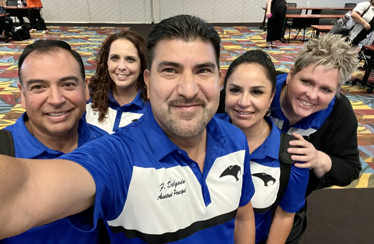MrFDelgado's tweet photo. Sabercats admin team! https://t.co/3Ezl6wpeDT
