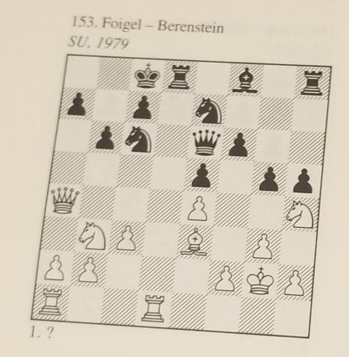 One of the most brutal, but beautiful puzzles I've seen in a long time. From Polgar's Chess Middlegames - the theme is "double attack". Apologies for the horrible phone camera, but this is how I get the puzzles on the go without lugging around the whole tome! #chesspunks