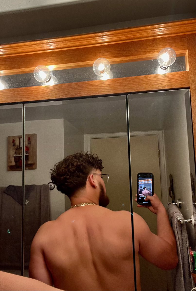 CurryBandzz's tweet image. feels great to be back.;)