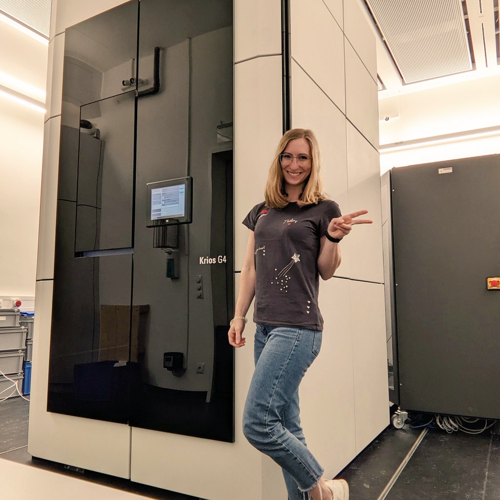 Lisa (@lisajungbluth) on Twitter photo Yesterday I had my first session at our new Krios. Already looking forward towards many more. 🥰 <a href="/SachseGroup/">Sachse Group</a> #cryocool #thermofisher #CryoEM Yesterday I had my first session at our new Krios. Already looking forward towards many more. 🥰 <a href="/SachseGroup/">Sachse Group</a> #cryocool #thermofisher #CryoEM