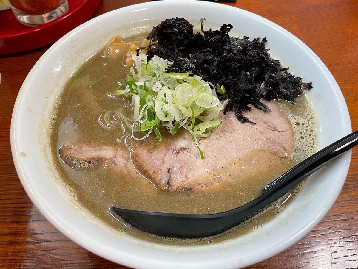 w38EiApEsktudZe's tweet photo. 秋田県由利本荘市
『MONCHAN RAMEN SHUN』
ニボデビル 820円
濃厚な煮干しスープと細麺
#秋田ラーメン
#MONCHAN RAMEN SHUN https://t.co/zBK7LS4BYK