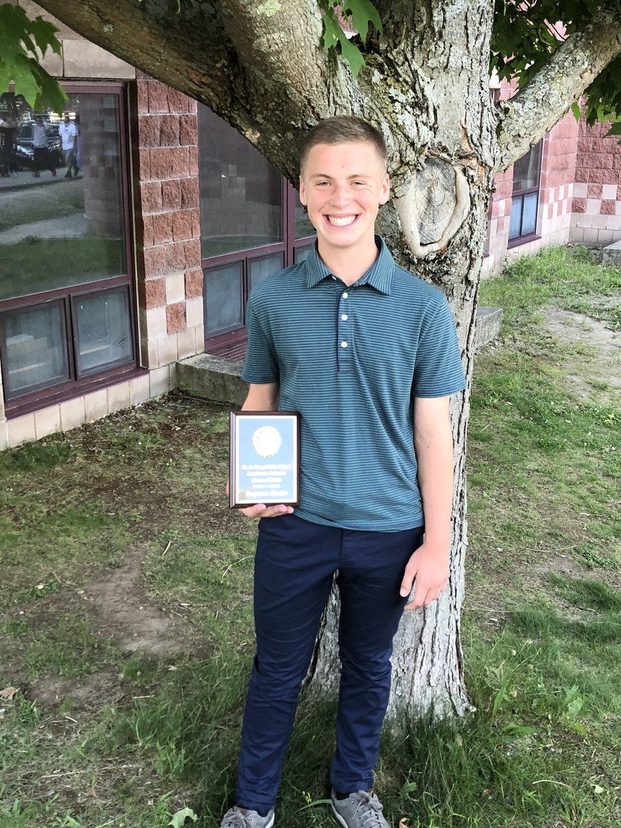 BoomerBaseball_'s tweet photo. The "Boomer" Award was created to recognize an individual who showcases commitment to athletics, academics and community. Our 2022 winner is Ben Durkin.  Ben finished as the top student in his cohort at the @WangLPS and will be a great addition to Lowell High School. @LowellHigh https://t.co/zFJF2mOloC