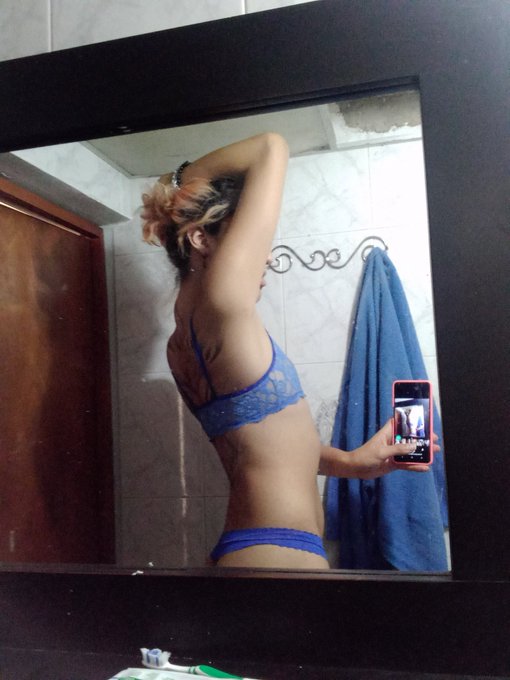Te ba&ntilde;as conmigo? https://t.co/vTTS12i3kT<a href="/tag/xhamster"class="tags"><span>#xhamster</span></a>