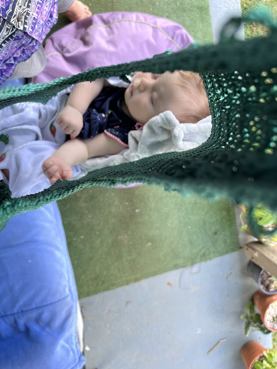 I wish my household had cameras to film me when I was a baby 😊. The new generation are just as happy as we were in this iconic Motu kiapa “Baby in the bilum!” No matter which country a baby sleeps: Kiapa is a kiapa!