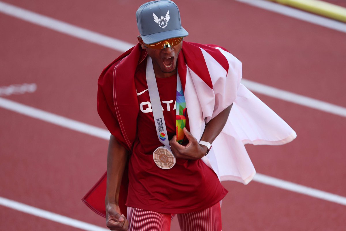 mutazbarshim's tweet photo. 🌍 🥇🇶🇦 #Whatgravity 👐🏾 https://t.co/1yhlLjPoSb
