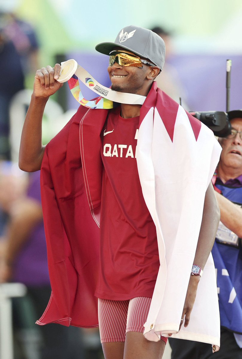 mutazbarshim's tweet photo. 🌍 🥇🇶🇦 #Whatgravity 👐🏾 https://t.co/1yhlLjPoSb